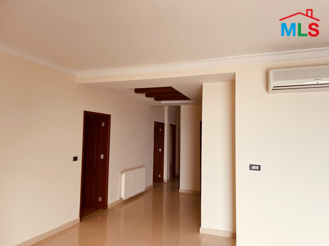 Apartment For Sale in Halat With An Open Sea View