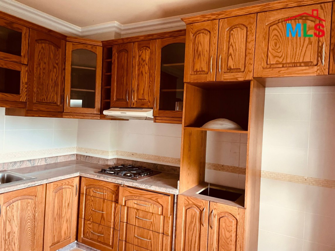 Apartment For Sale in Halat With An Open Sea View