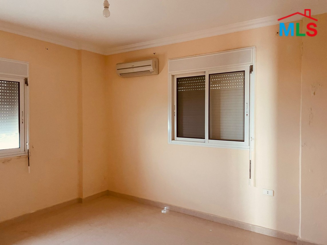 Apartment For Sale in Halat With An Open Sea View