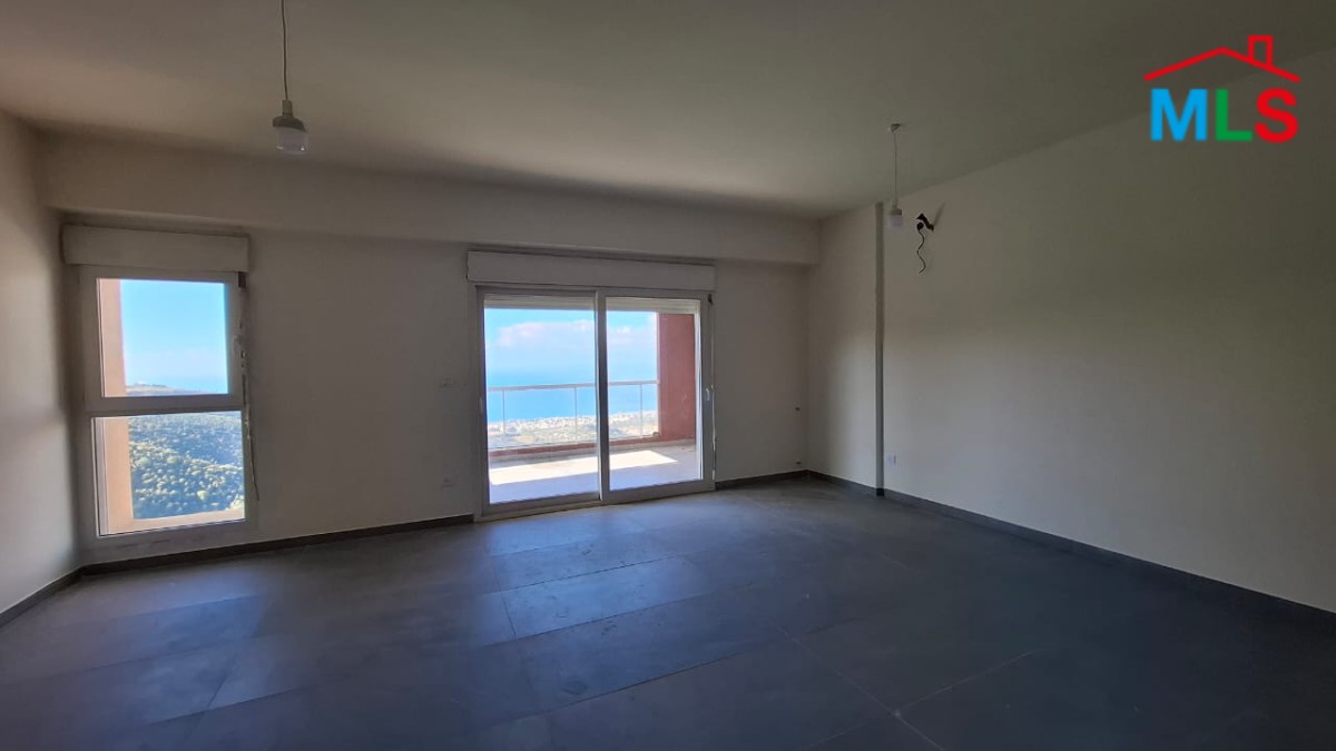 Apartment For Sale In Hboub With Easy Access To Main Road