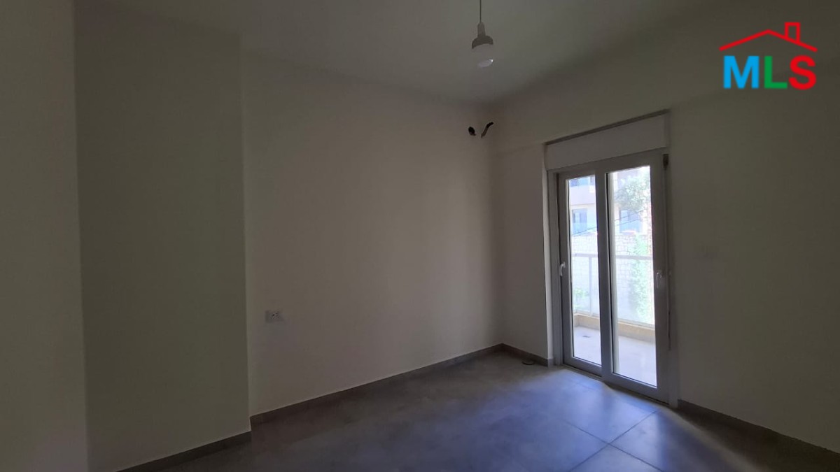 Apartment For Sale In Hboub With Easy Access To Main Road