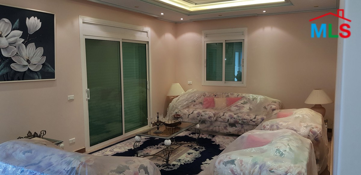 Fully Decorated & Furnished Villa For Sale in Faytroun