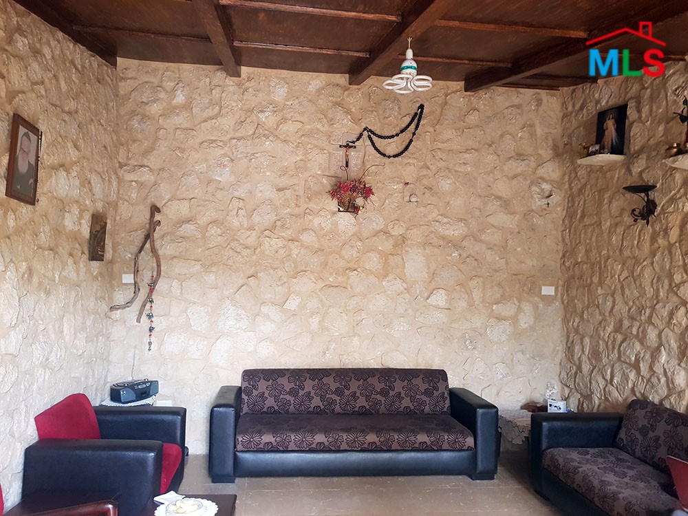 Apartment For Sale in Hboub With Garden & Terrace