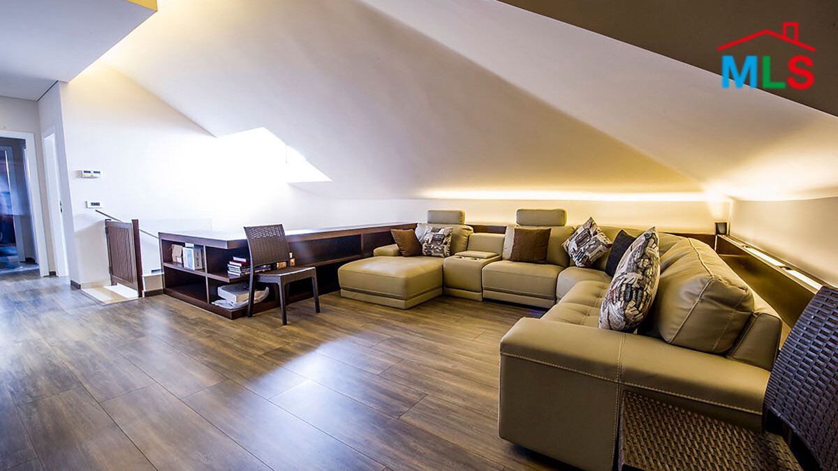 Fully Decorated & Furnished Duplex For Sale in The Heart of Bsalim