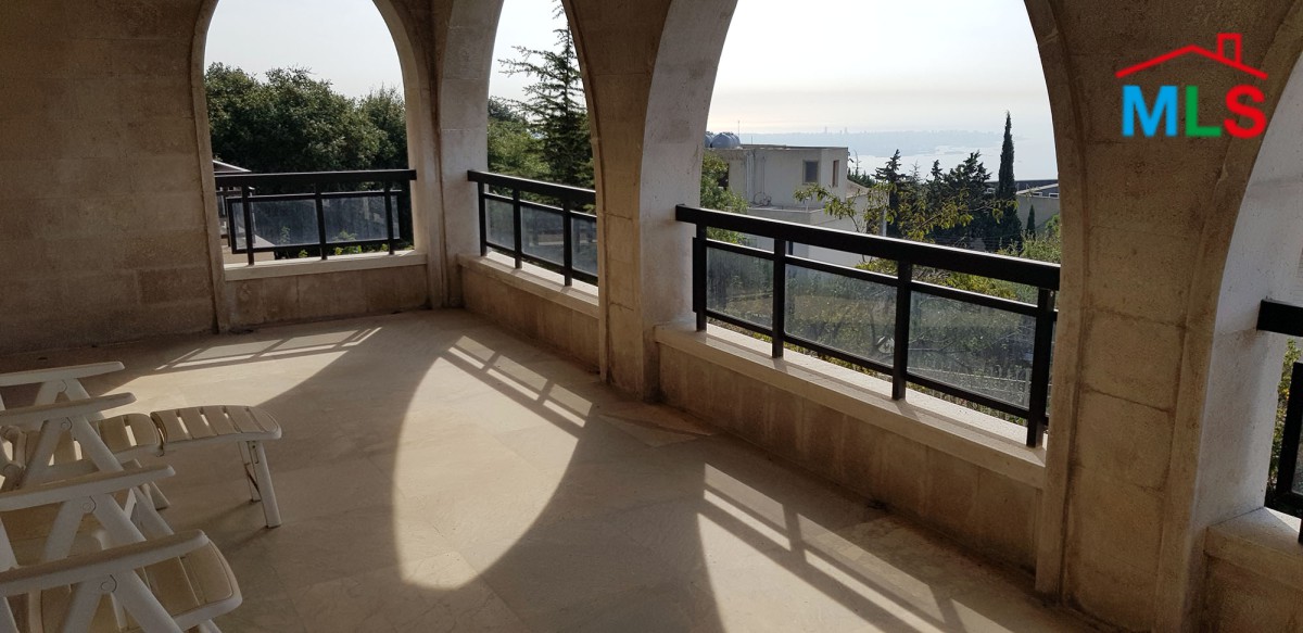 Fully Decorated & Furnished Villa For Sale in Prime Location of Shayle
