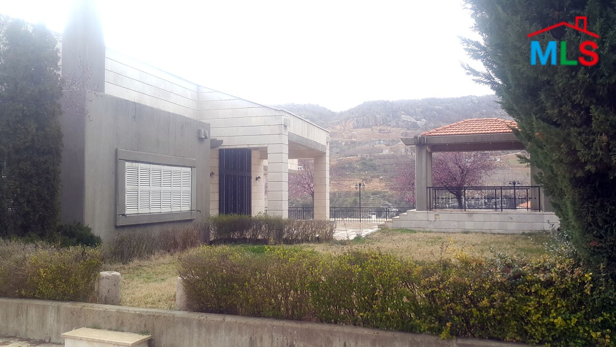 Luxurious Villa For Sale in a Nice Location of Hrajel