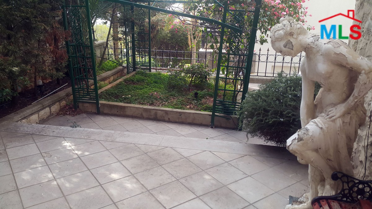 Stand-alone villa for sale in prime location of Adma