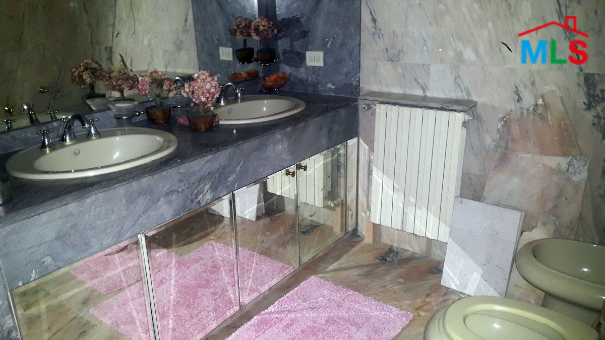 Stand-alone villa for sale in prime location of Adma