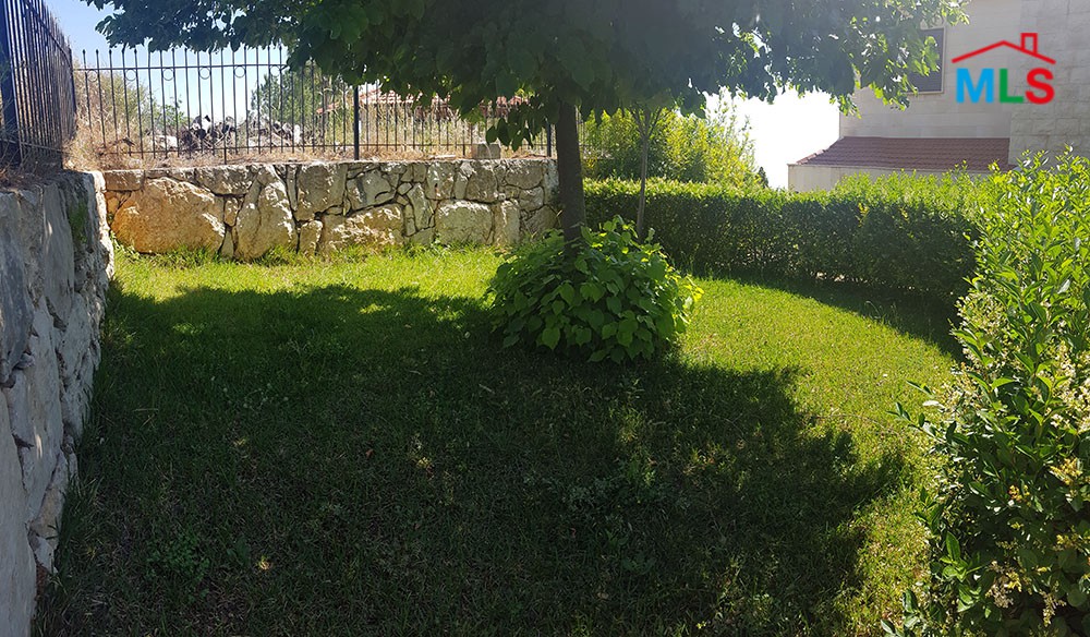 Villa For Sale In Oubaidat With Sea View & Spacious Garden
