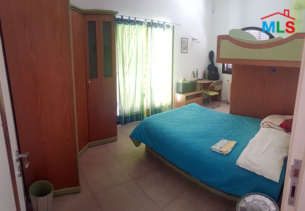 Villa For Sale In Oubaidat With Sea View & Spacious Garden