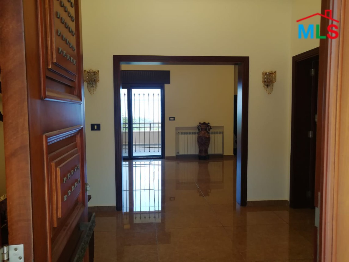 Villa For Sale In Jeddayel In A Calm Zone