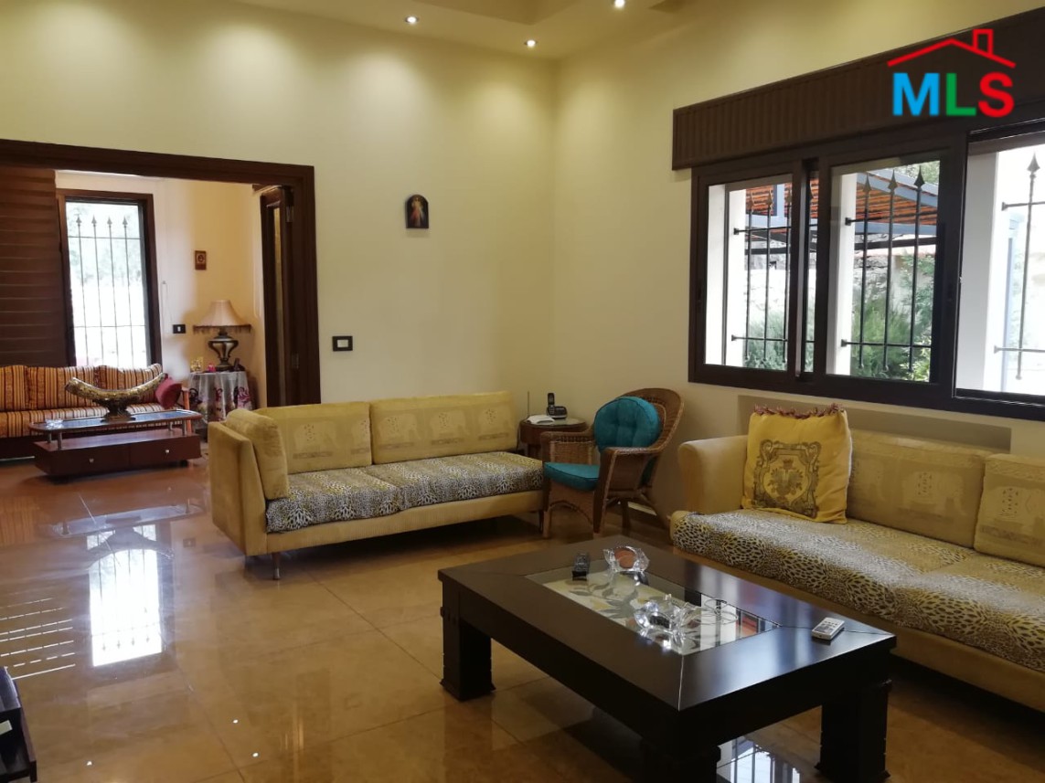 Villa For Sale In Jeddayel In A Calm Zone