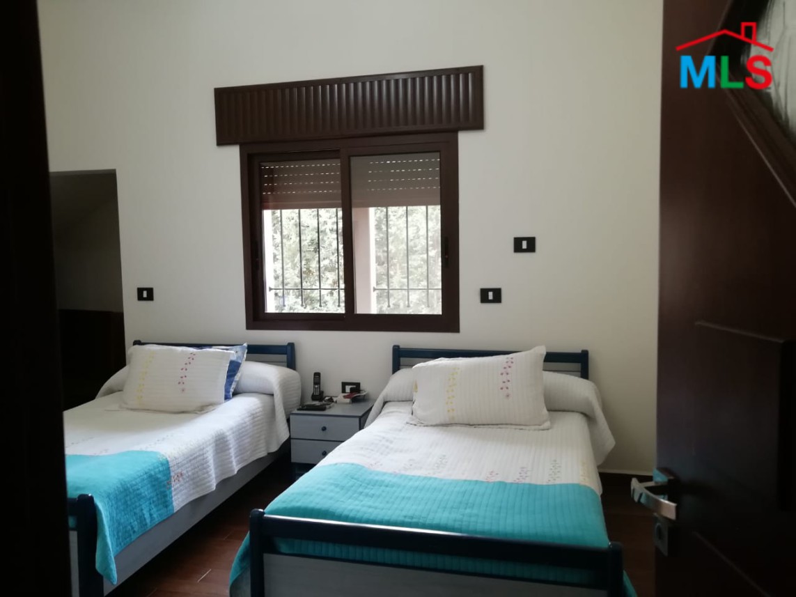 Villa For Sale In Jeddayel In A Calm Zone