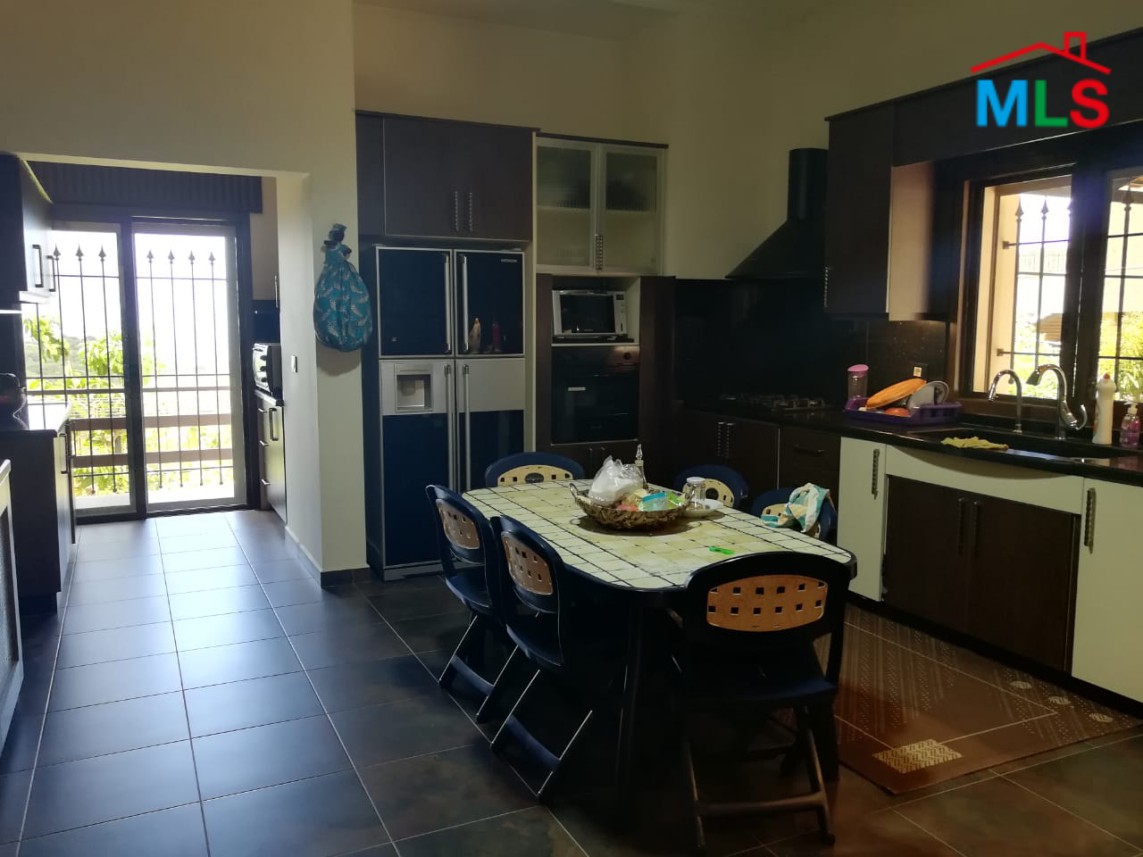 Villa For Sale In Jeddayel In A Calm Zone