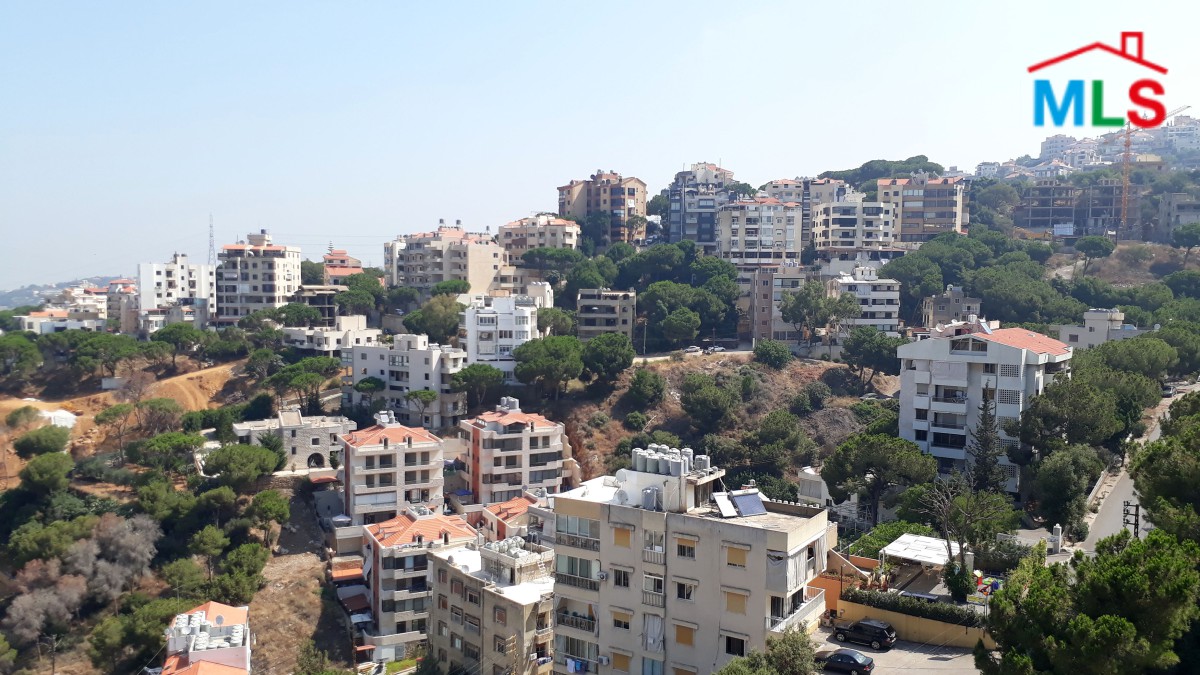 Spacious apartment for sale in a gated community, Bsalim, Saint Marc des pin