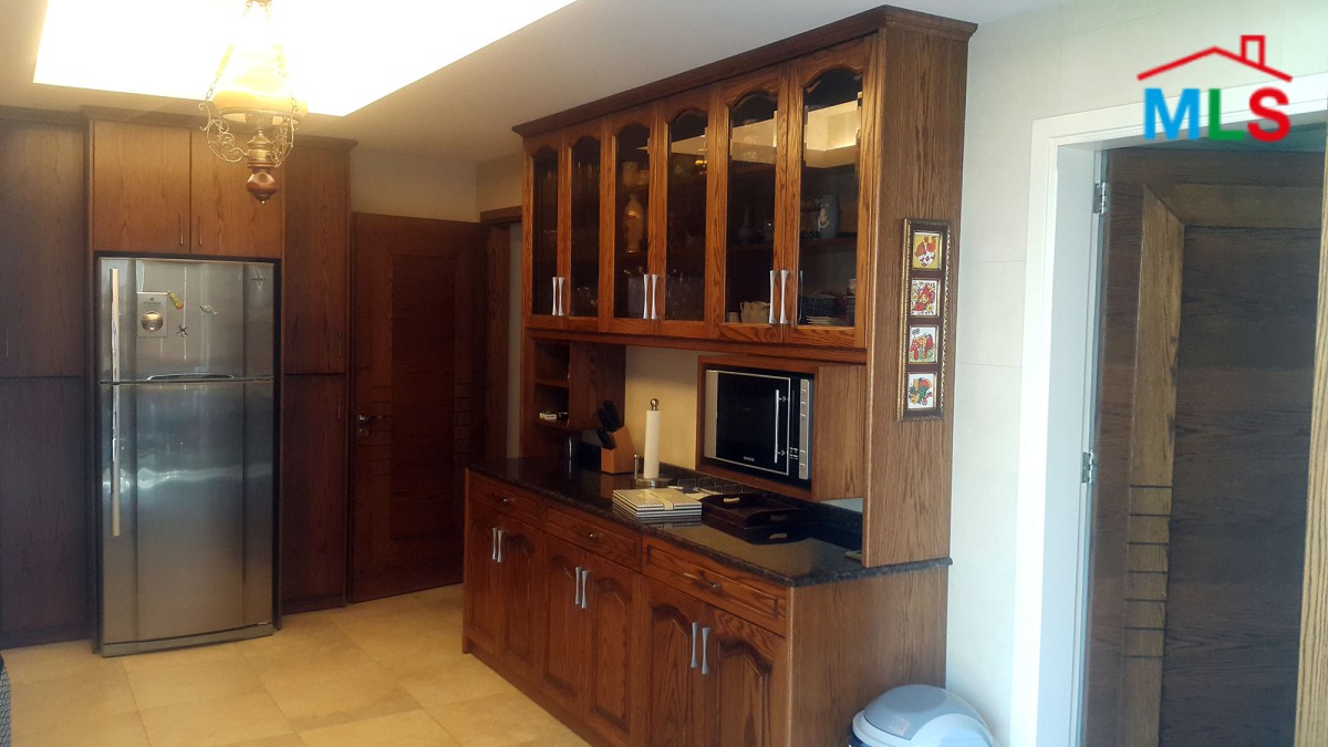 Unblockable fully decorated apartment for sale at Kfarhbab