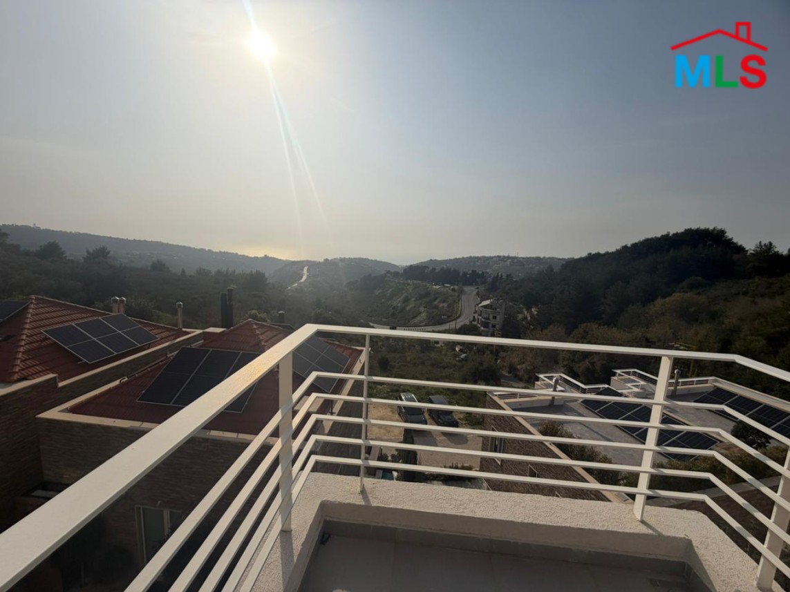 Villa Black: A charming Villa For Sale 10 minutes above Jbeil