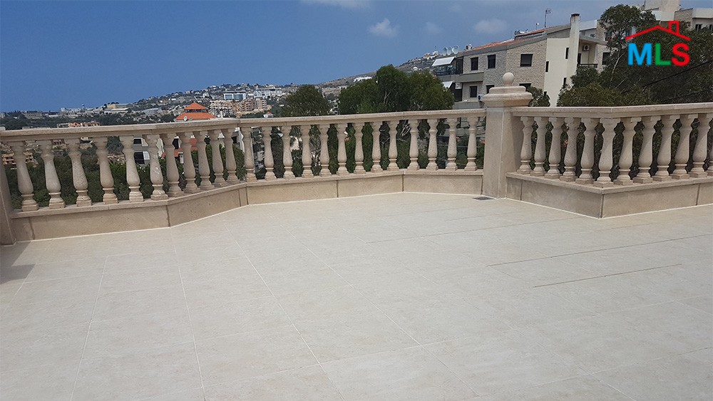 Super Deluxe Villa for Sale In Gerfine Jbeil