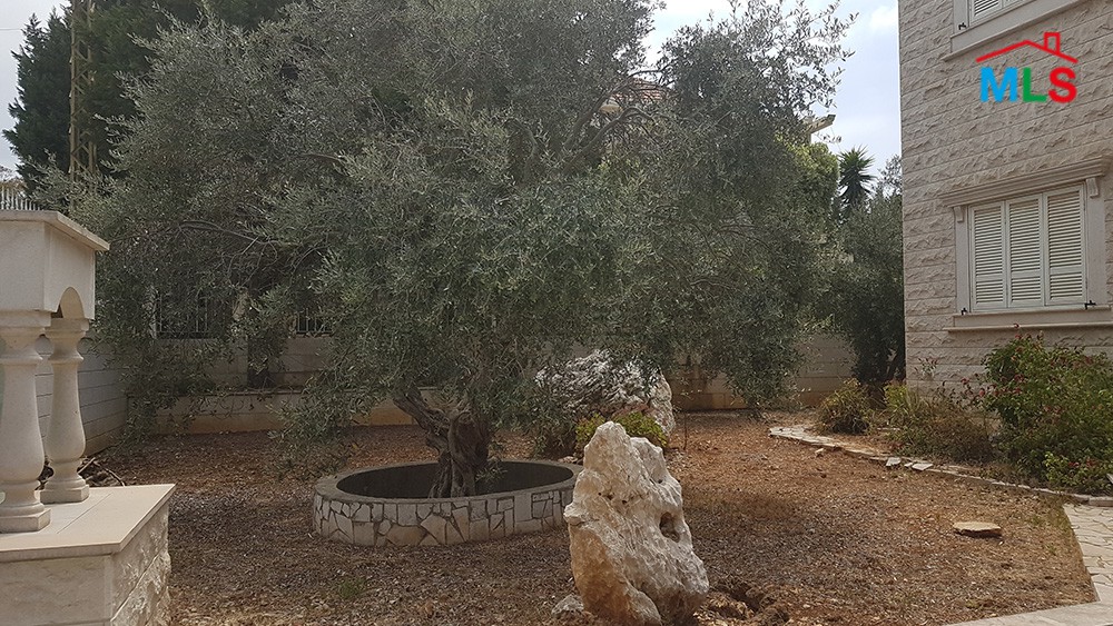 Super Deluxe Villa for Sale In Gerfine Jbeil
