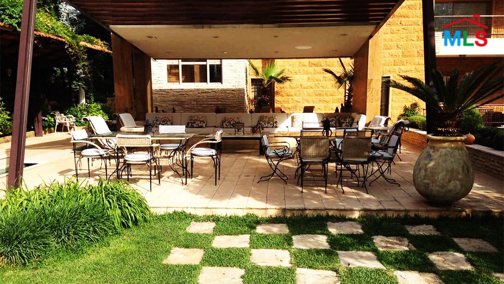 Distinguished Villa For Sale in Jouret Al Ballout Metn With Exceptional View