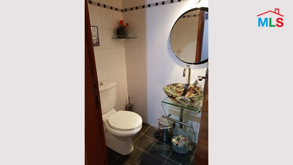 Super Deluxe Apartment For Sale in Rabweh Metn