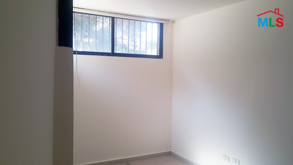 Brand New Apartment For Sale in a Calm Area in Chnaniir