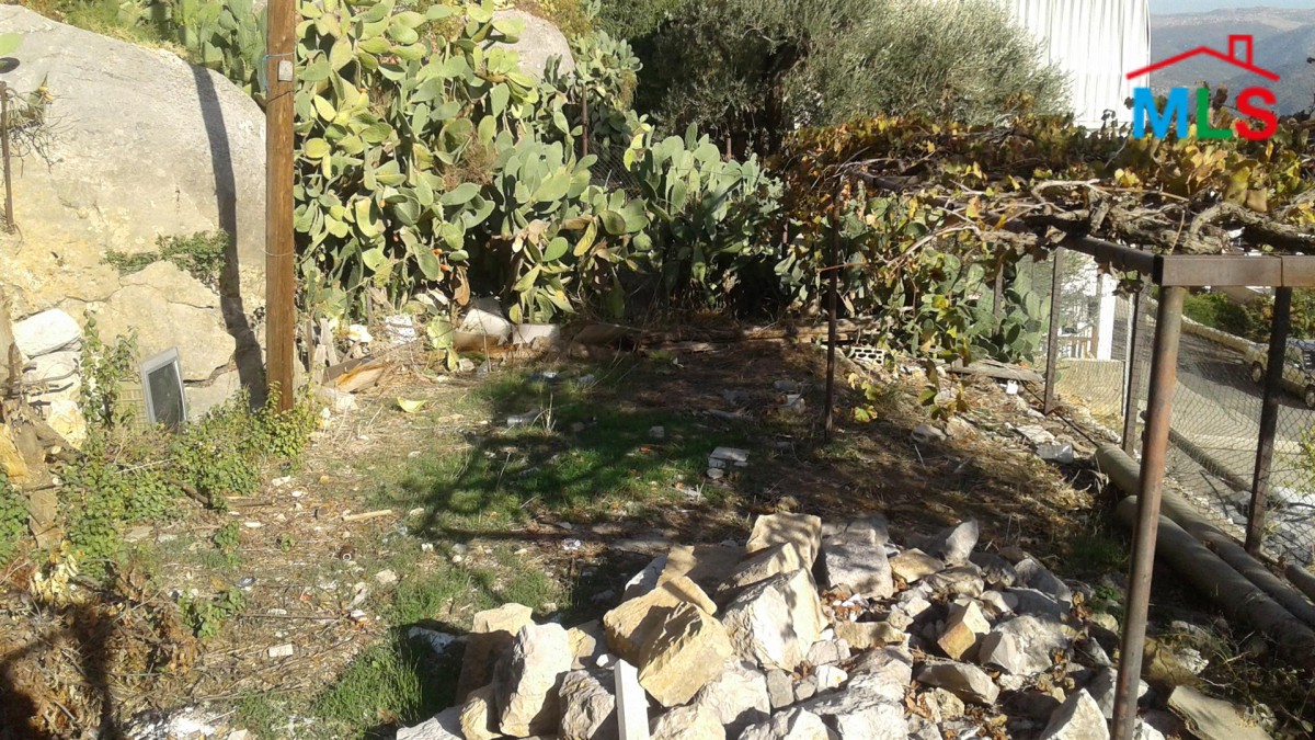 Spacious Old House For Sale In Sfayle Baabdat With Mountain View