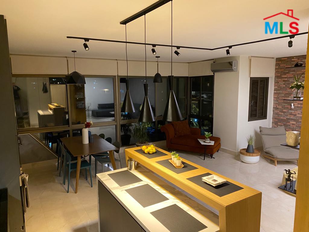 Nice 3 Bedrooms Apartment For Sale In Achrafieh, Geitawi
