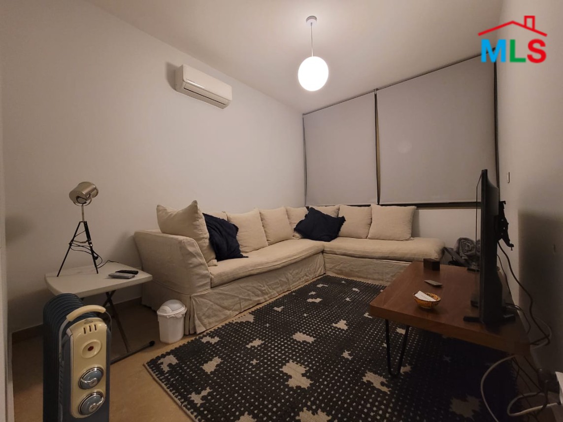 Nice 3 Bedrooms Apartment For Sale In Achrafieh, Geitawi