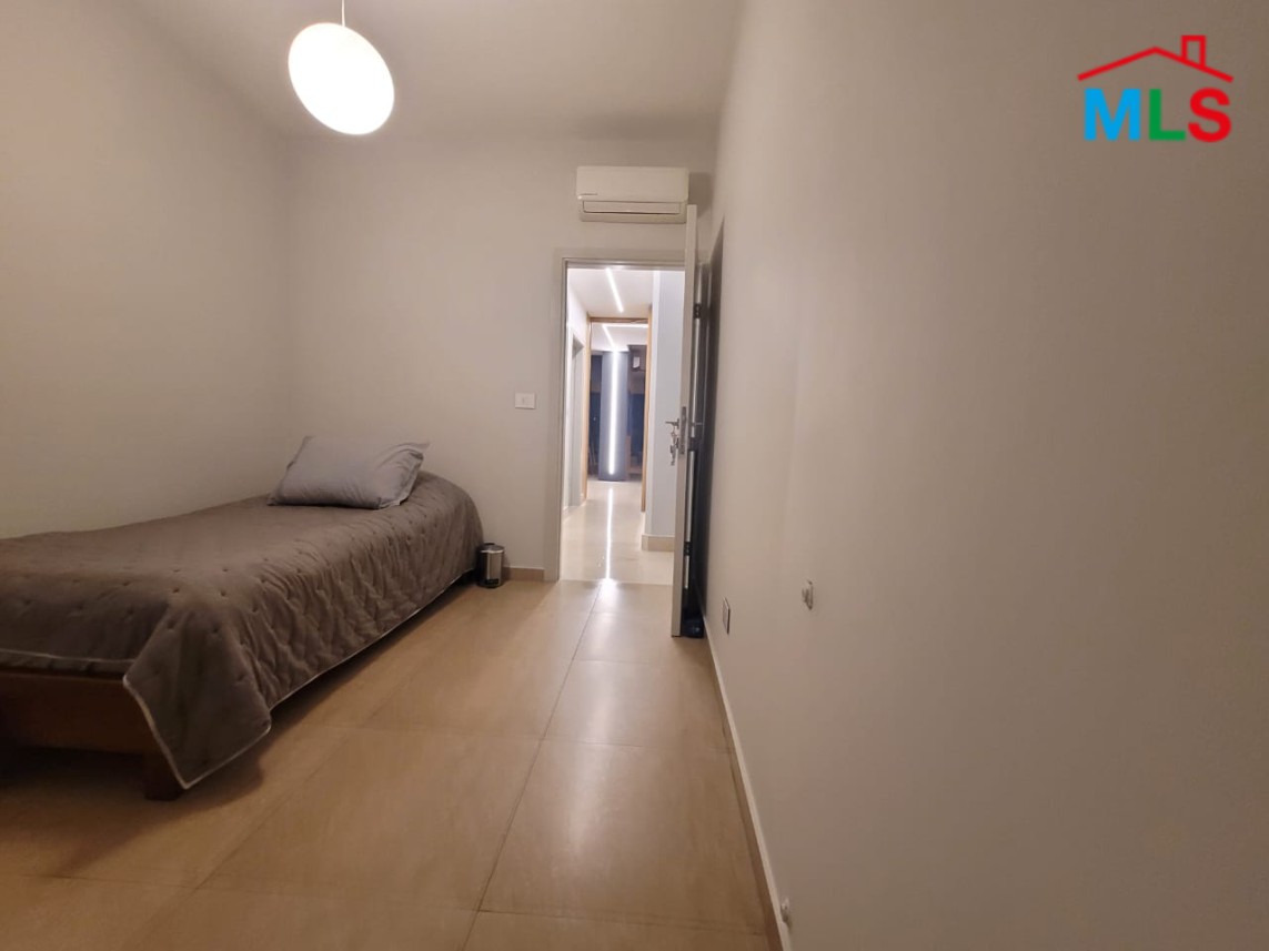 Nice 3 Bedrooms Apartment For Sale In Achrafieh, Geitawi