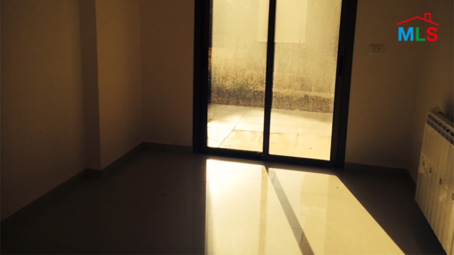 Apartment For Sale In Hboub in the Main Road