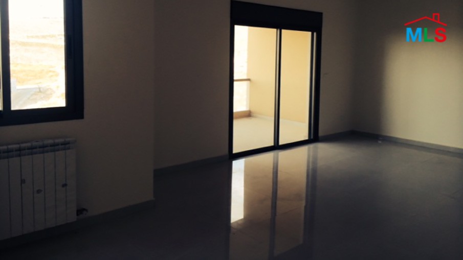 Apartment For Sale In Hboub in the Main Road