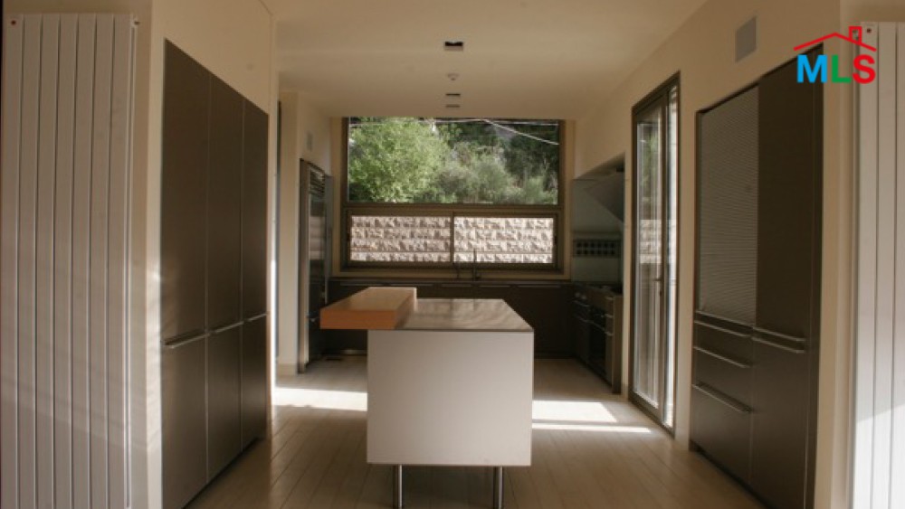 Luxurious Villa For Sale In Ain Saadeh With Panoramic View