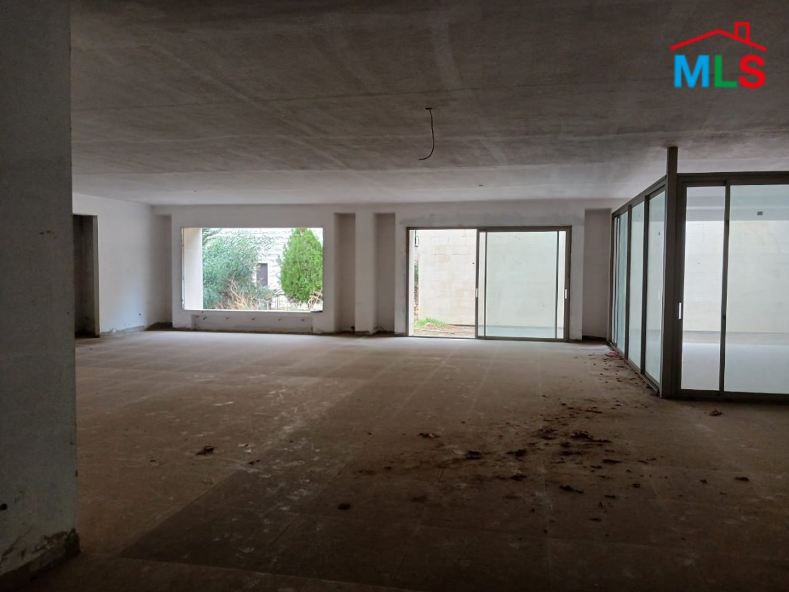 Luxurious Apartment For Sale in Rabieh With high-End Specifications