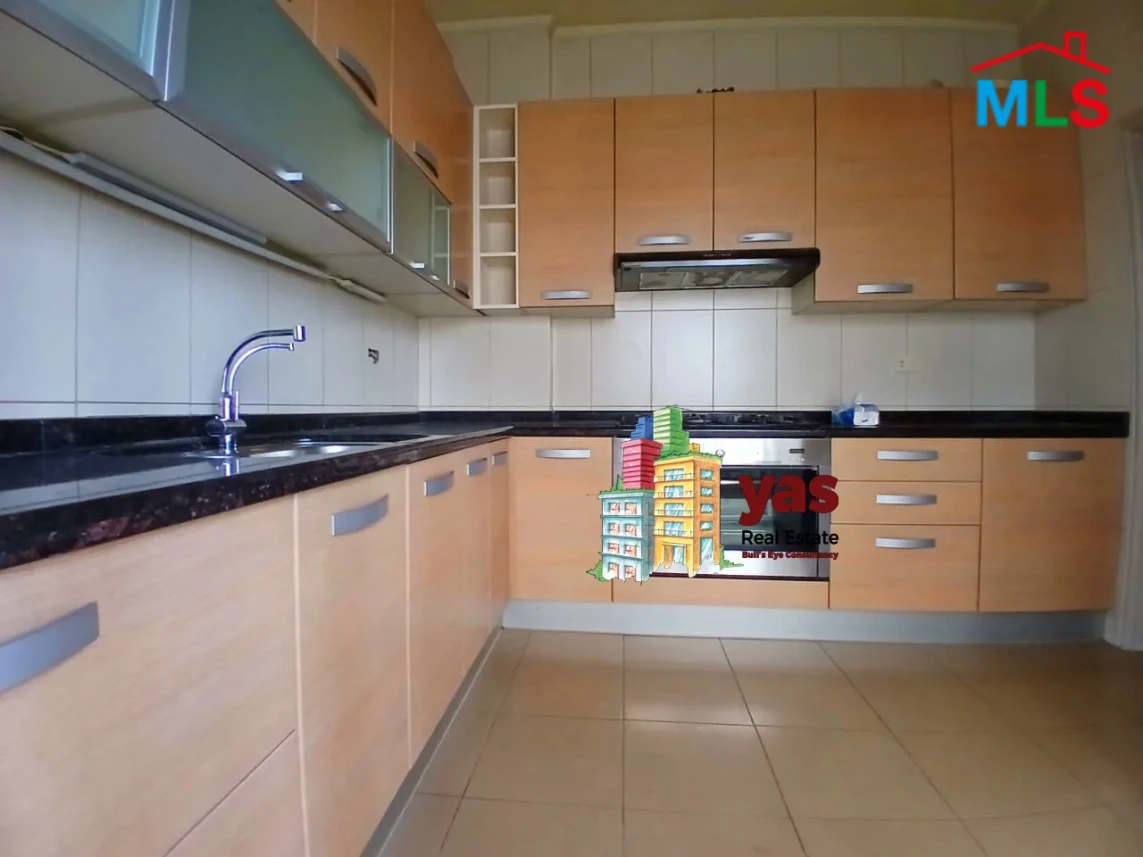 Adonis 250m2 | Partly Furnished | Land | Partial View | IV