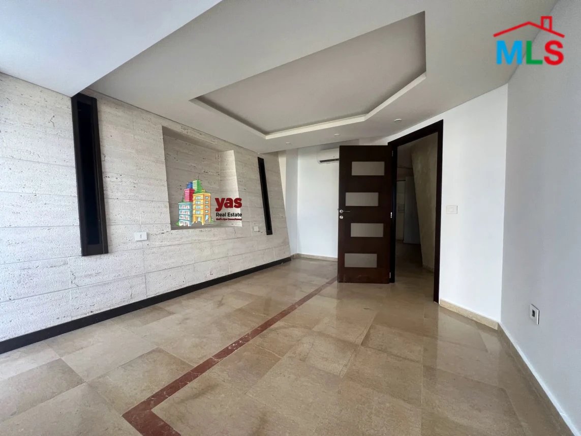 Kaslik 230m2 | Office For Rent | Prime Location | Active Street | EH
