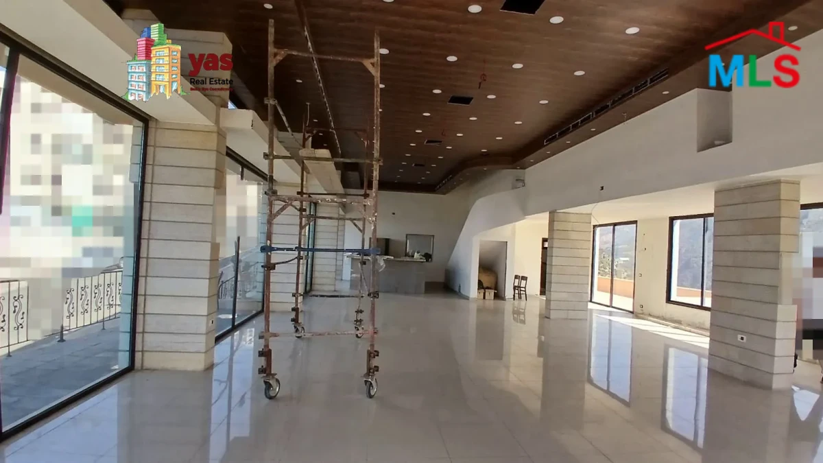 Halat/Jbeil 500m2 | Shop/Showroom | Rent | Prime Location | ABA