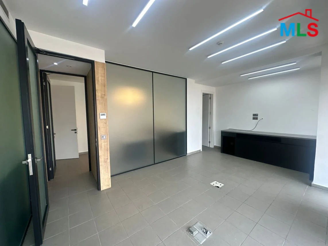 Antelias 145m2 | Office | Rent | Furnished | Prime Location | MJ