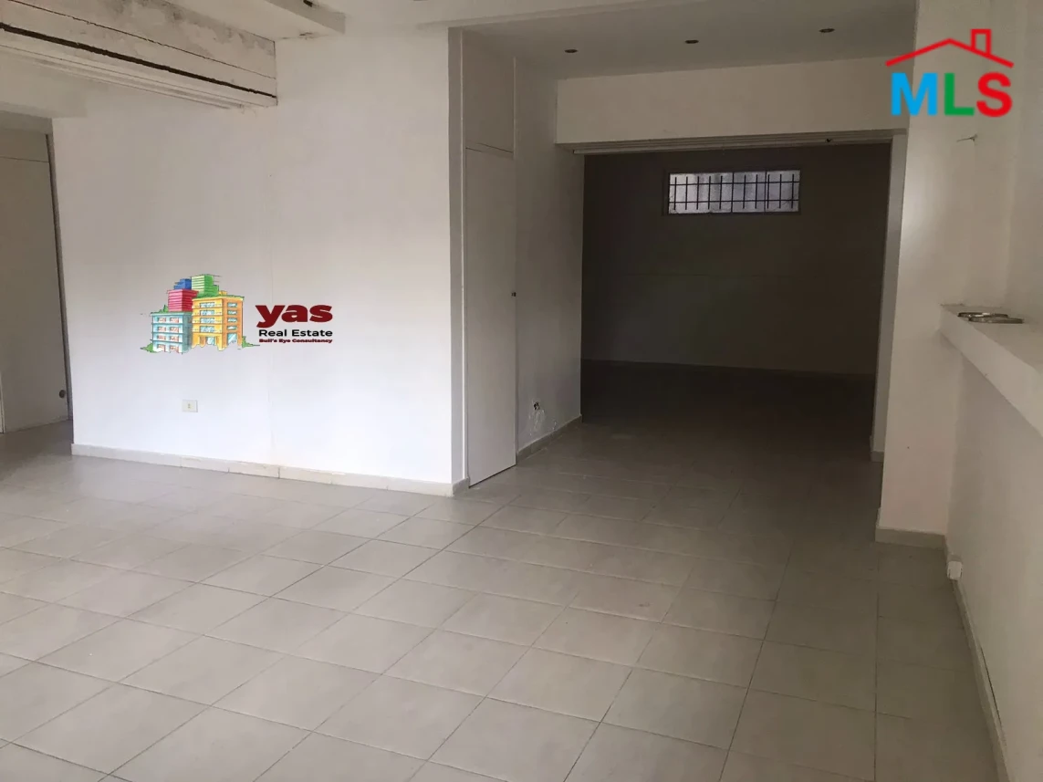Achrafieh 90m2 Rent | Shop | Excellent condition| accessible | MO