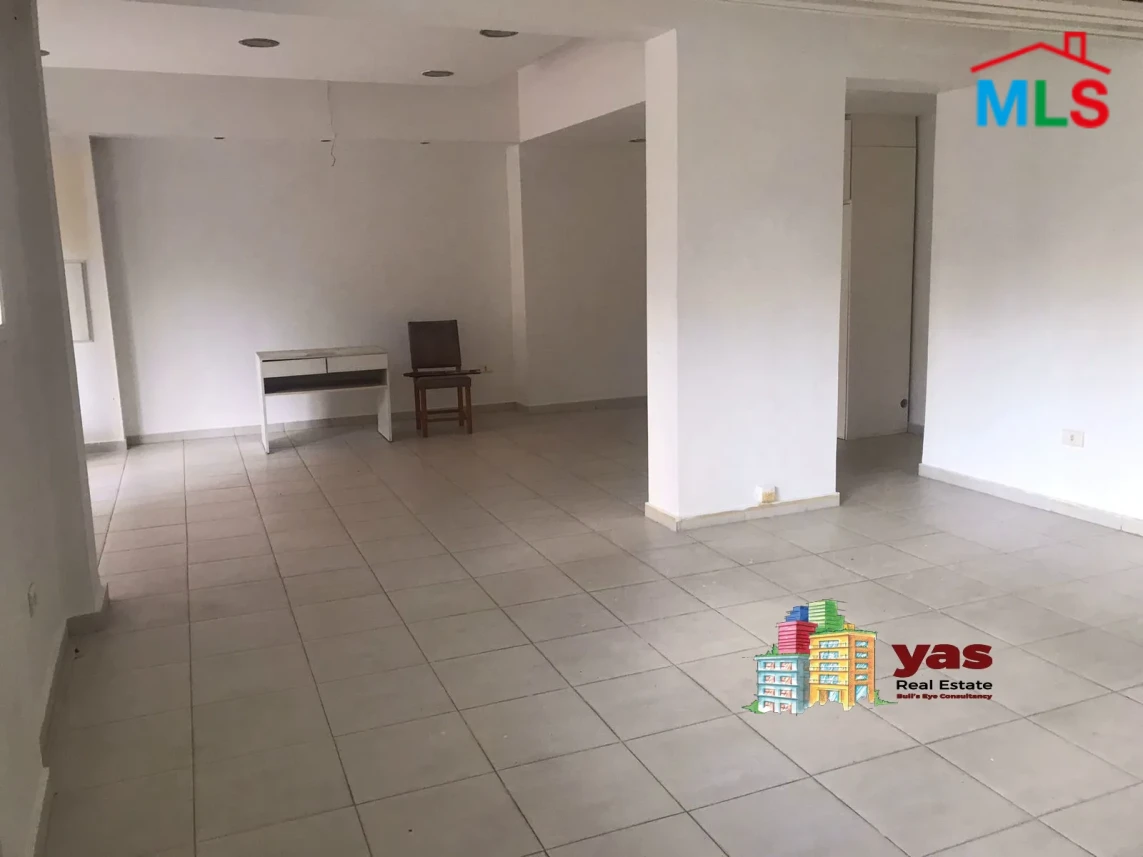 Achrafieh 90m2 Rent | Shop | Excellent condition| accessible | MO