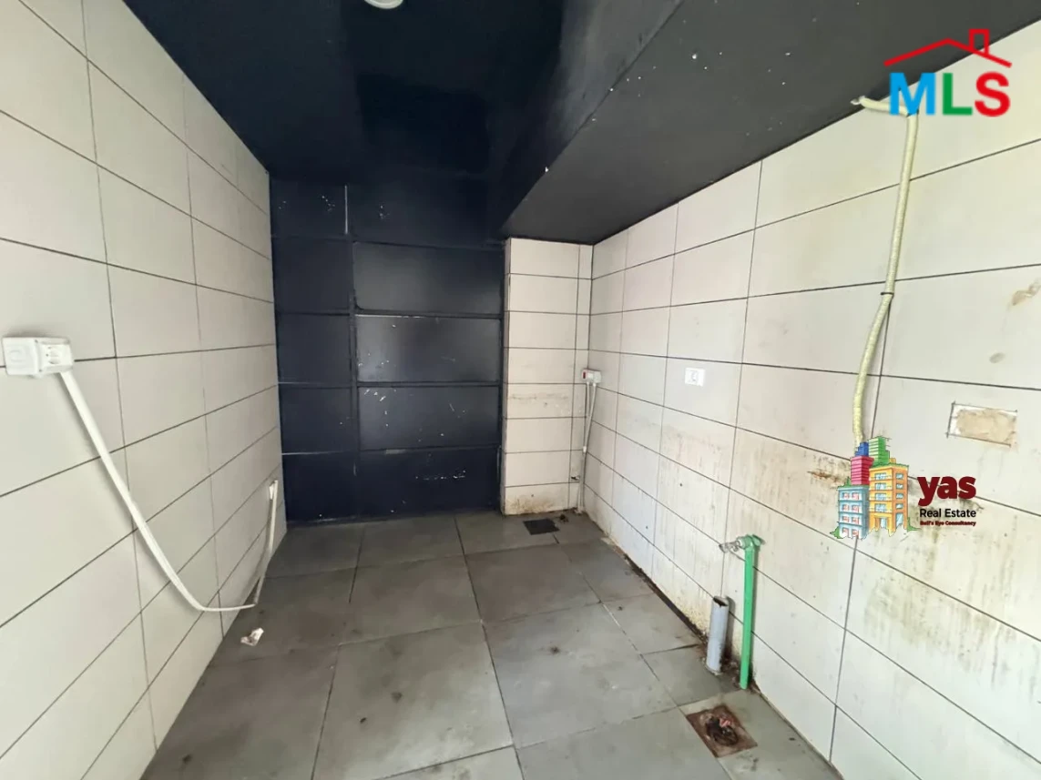 Zouk Mosbeh 30m2 | Snack | Rent | Main Road | Perfect Investment |CHN