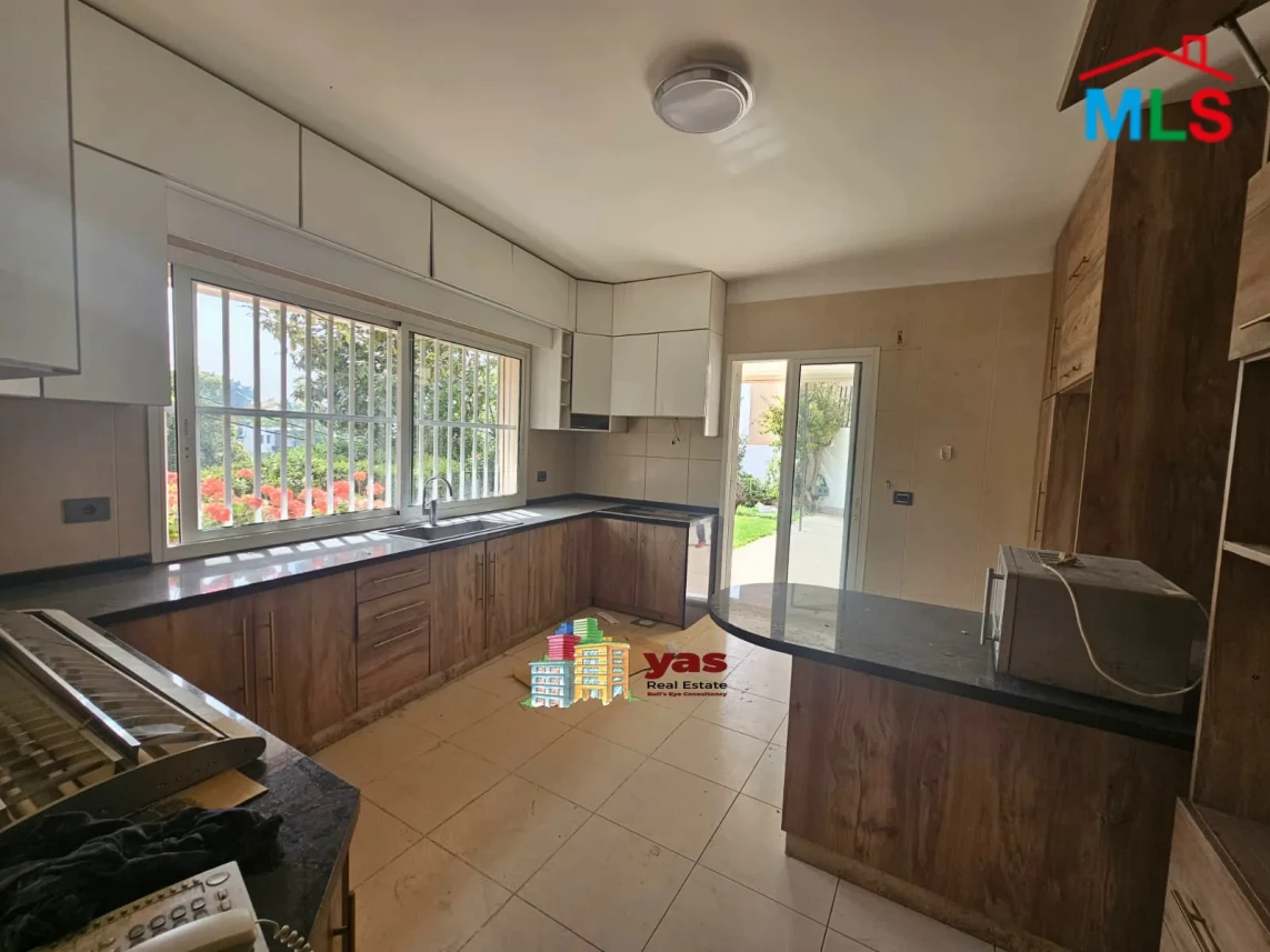 Baabda/Brazilia 1000m2 | Triplex Villa| 400m2 Terrace/Garden | lux |PA