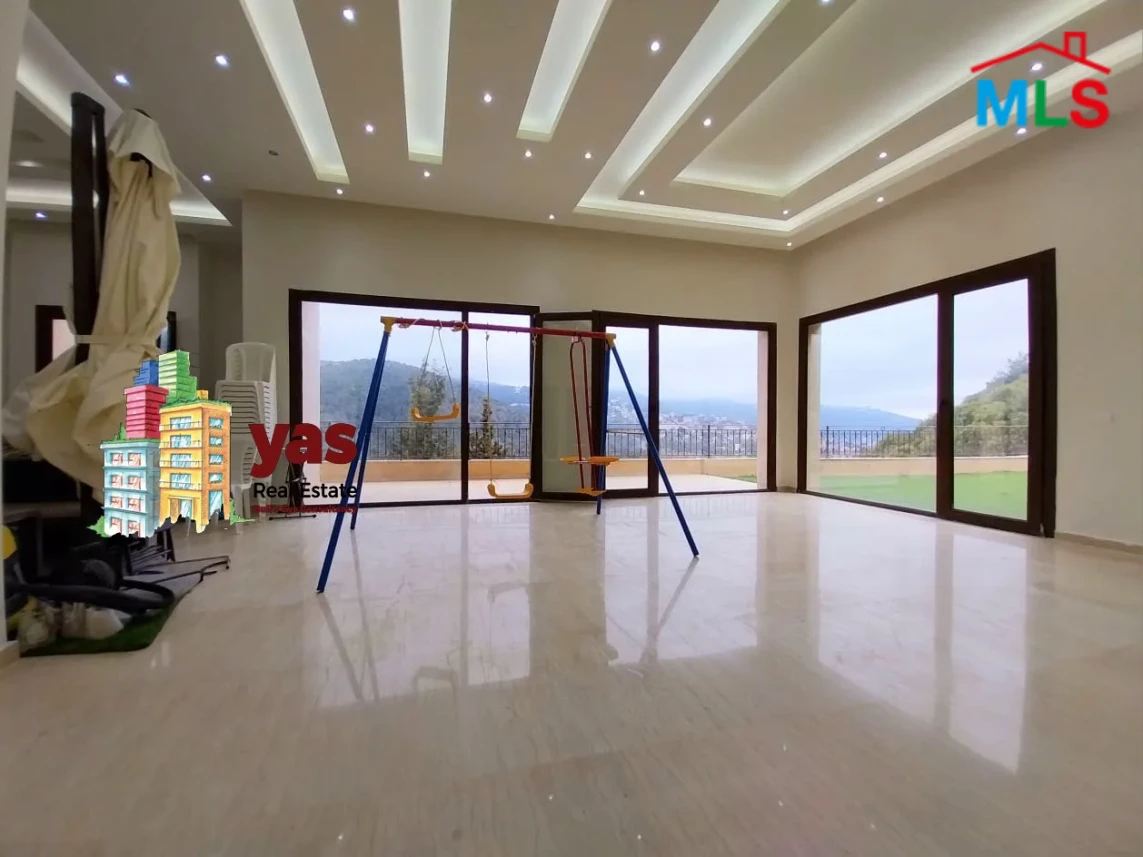 Fatqa 500m2 | 220m2 Garden | Partly Furnished Villa | Rent | IV/KS