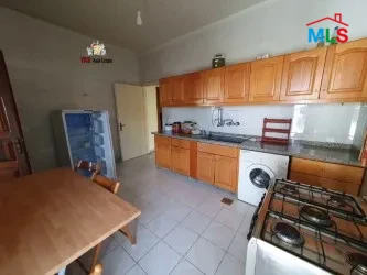 Ajaltoun 200m2 diana baroud 1st floor furnished 600$