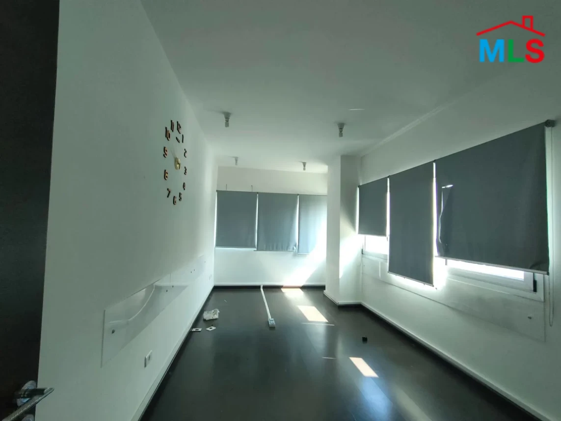 Sin El Fil 225m2 | Office | Prime Location | Street Building | AA AMK