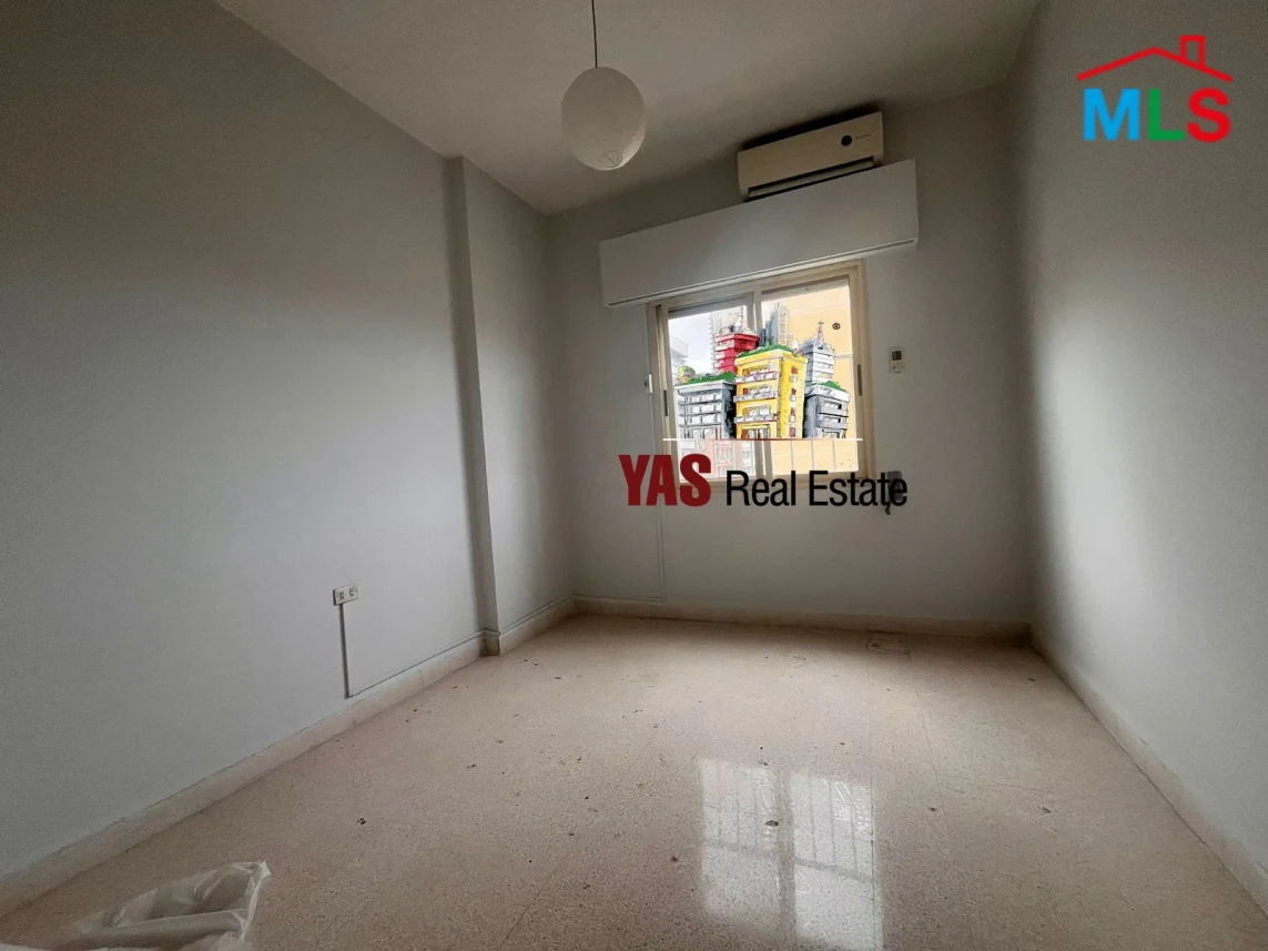 Achrafieh 130m2 | Rent | Partly Furnished | View | Well maintained | L