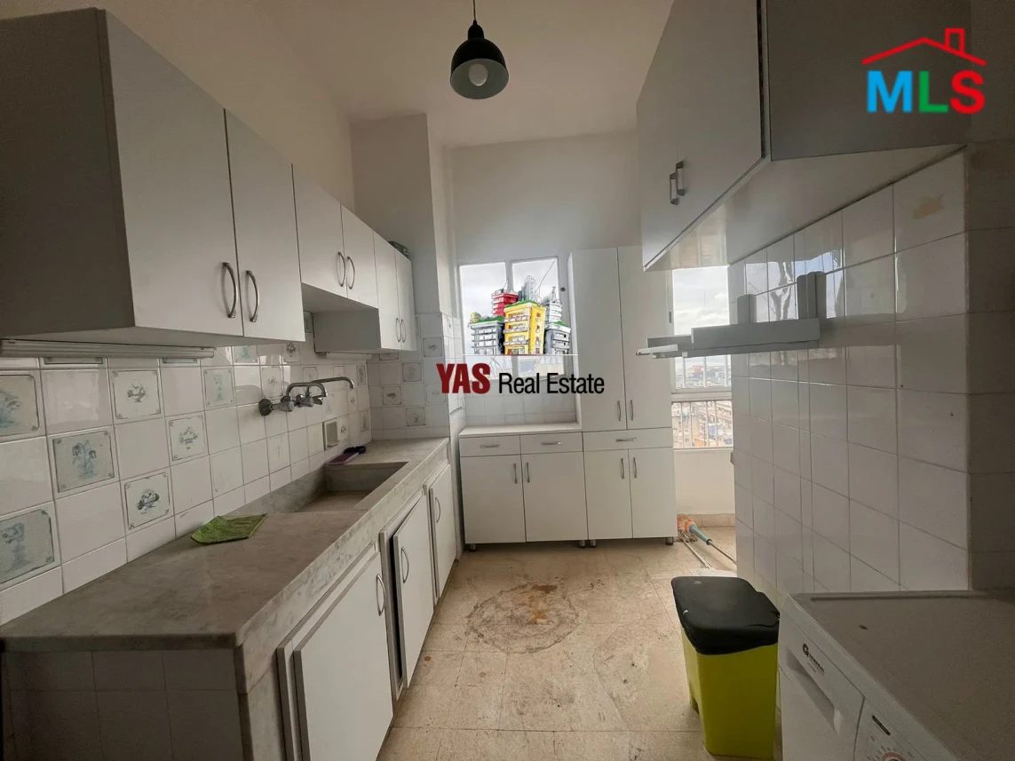 Achrafieh 130m2 | Rent | Partly Furnished | View | Well maintained | L