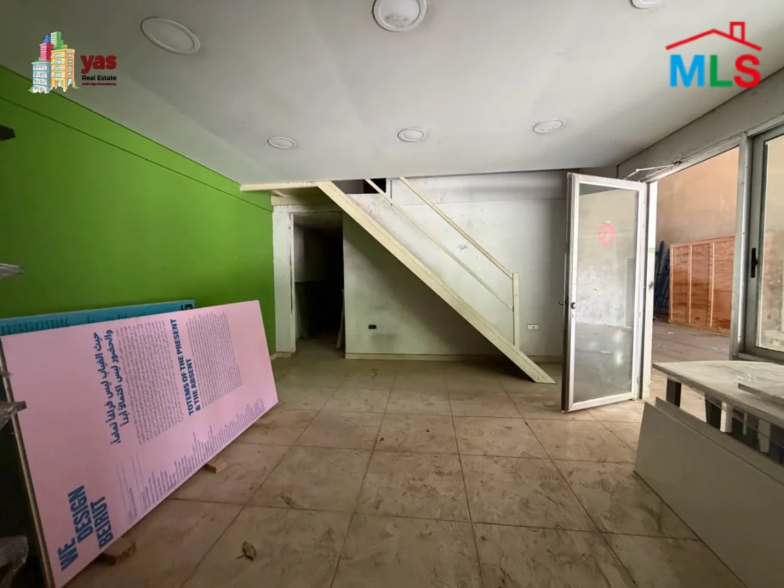 Adonis 270m2 | Warehouse/Showroom | Rent | High Ceiling | EH/RH