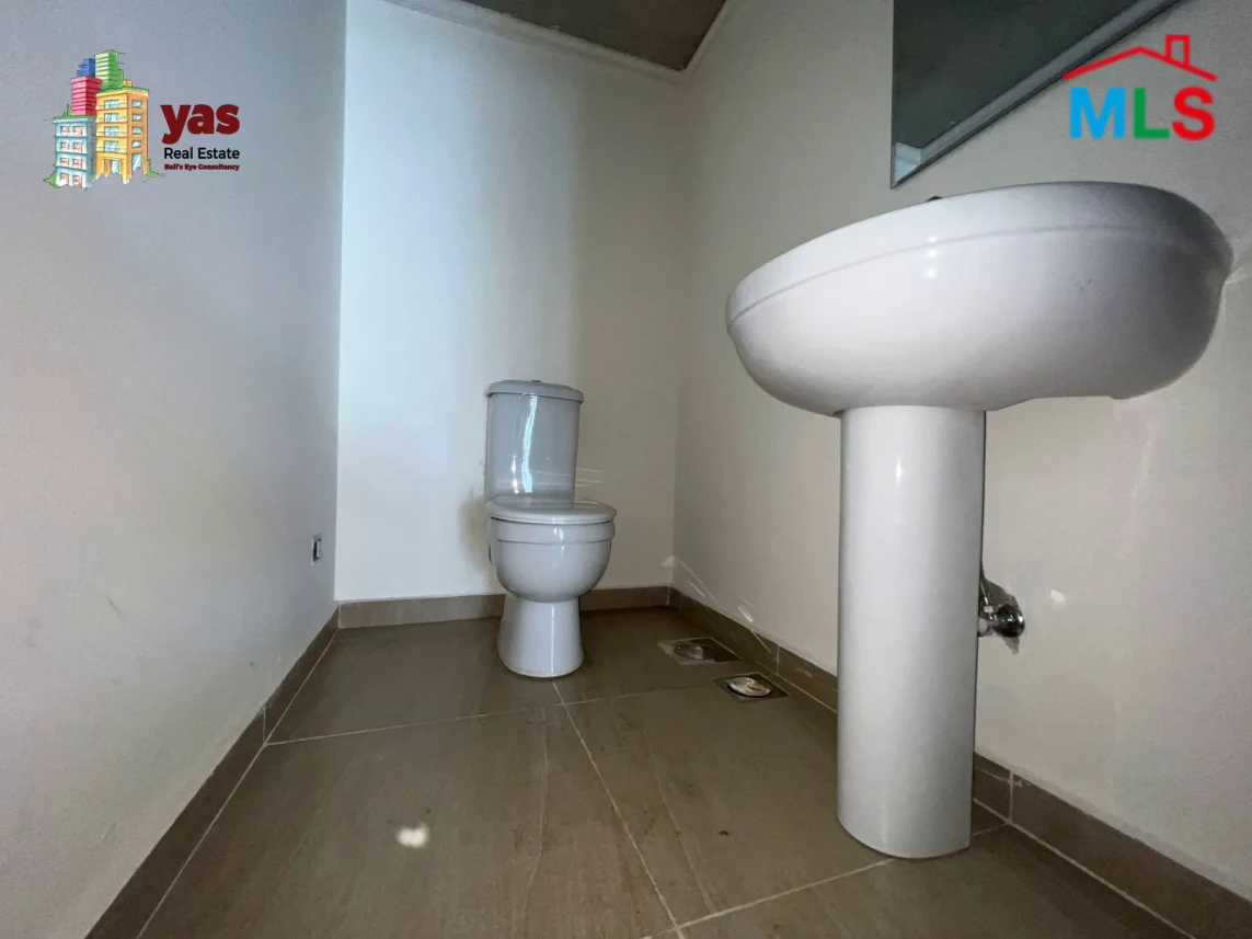 Kfarhbab 110m2 | Rent | Shop | Prime Location | Active Street | RH