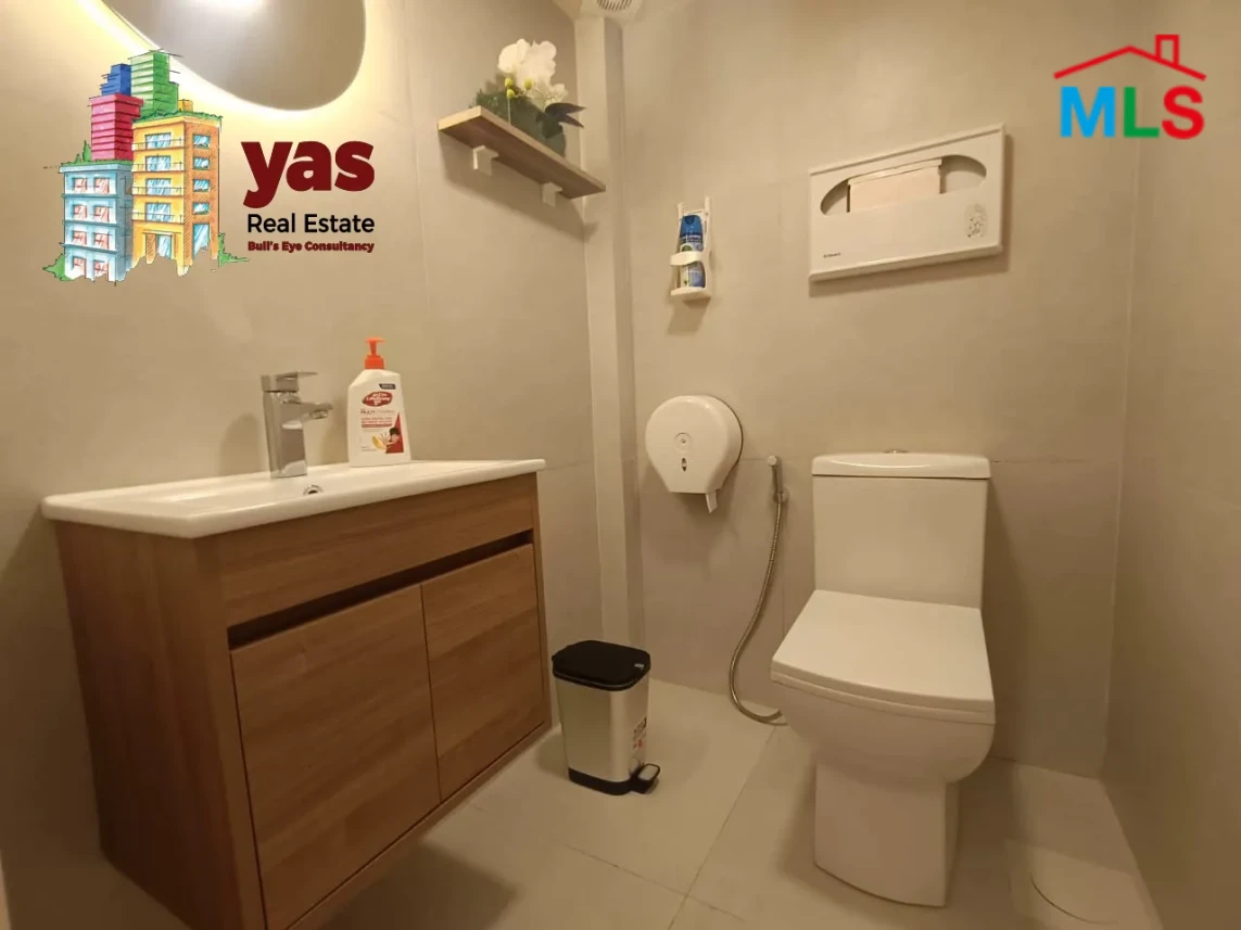 Clemanceau 60m2 | Equipped Clinic | Rent | Active Street | AA